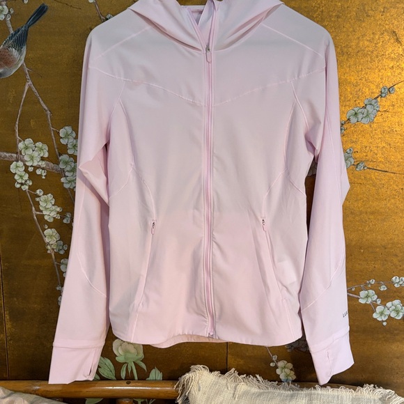 Lululemon Mist Over Windbreaker in pink EUC! - Picture 2 of 14